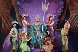 Ken Page and Ensemble Photo