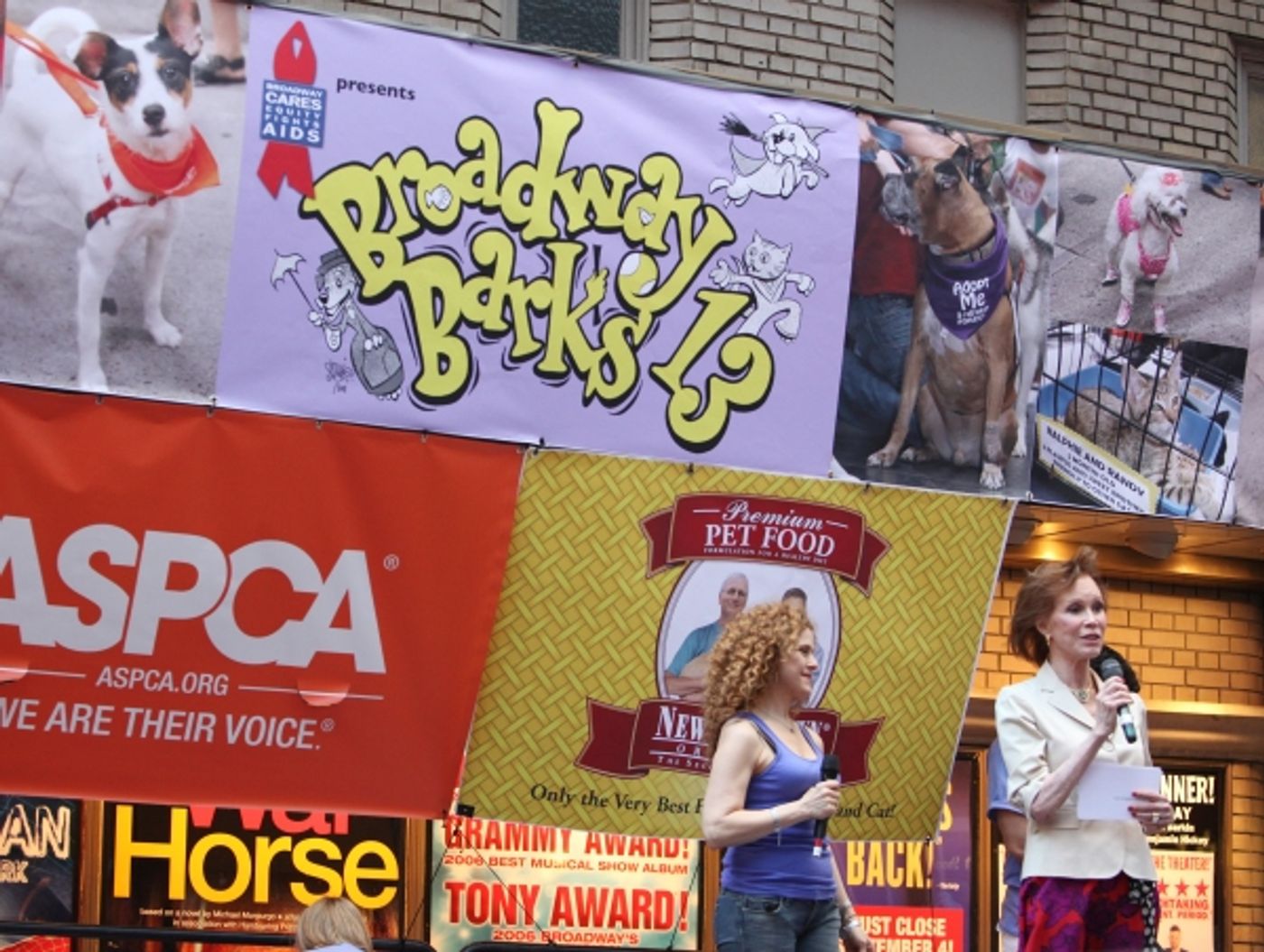 Photo Coverage: Broadway Barks 13th Annual Adopt-A-Thon Presentation  Image