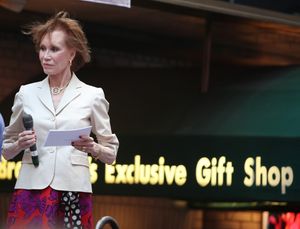 Mary Tyler Moore attending the Presentation for Broadway Barks Lucky 13th Annual Adopt-a-thon in New York City. @ BroadwayWorld Mary Tyler Moore attending the Presentation for Broadway Barks Lucky 13th Annual Adop Photo