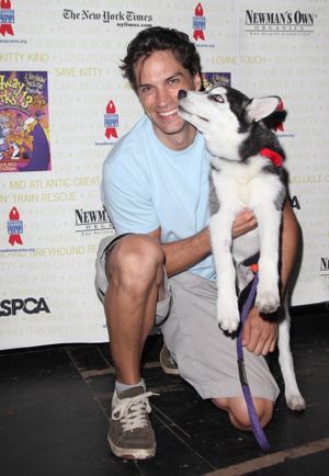 Will Swenson Backstage at Broadway Barks Lucky 13th Annual Adopt-a-thon in New York City. @ BroadwayWorld Will Swenson Backstage at Broadway Barks Lucky 13th Annual Adopt-a-thon in New York Photo
