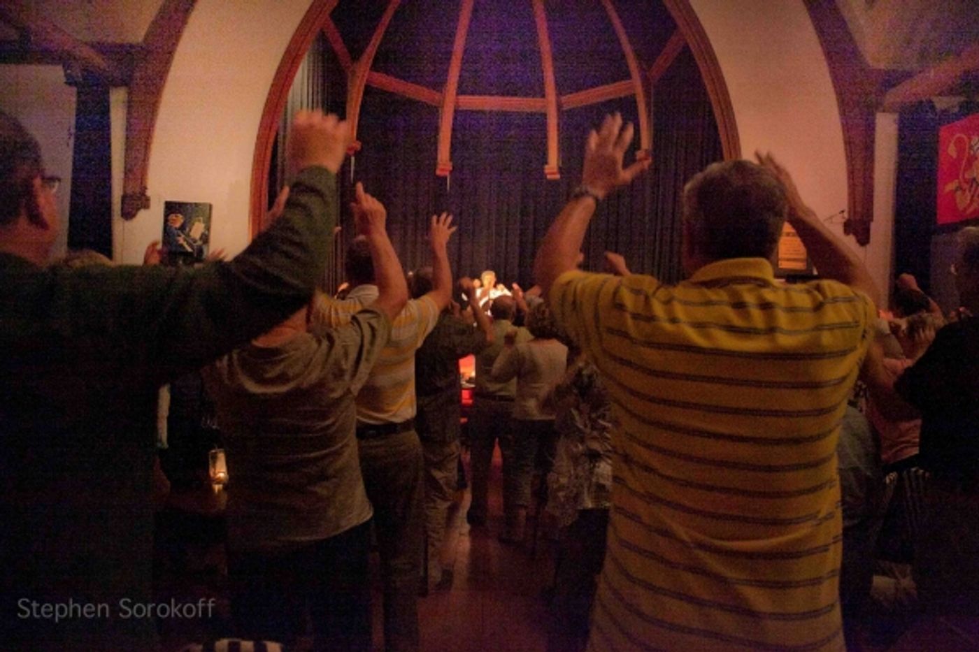 Photo Coverage: Christine Lavin Plays The Guthrie Center Photo Coverage: Christine Lavin Plays The Guthrie Center Image