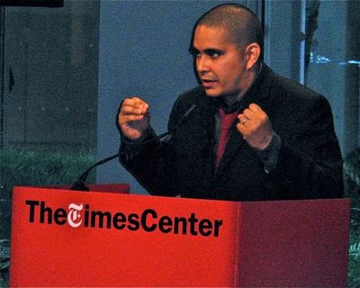 Kristoffer Diaz  Photo