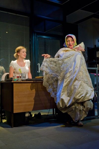 Photos: MONGREL ISLAND at the Soho Theatre — photo 7 of 13