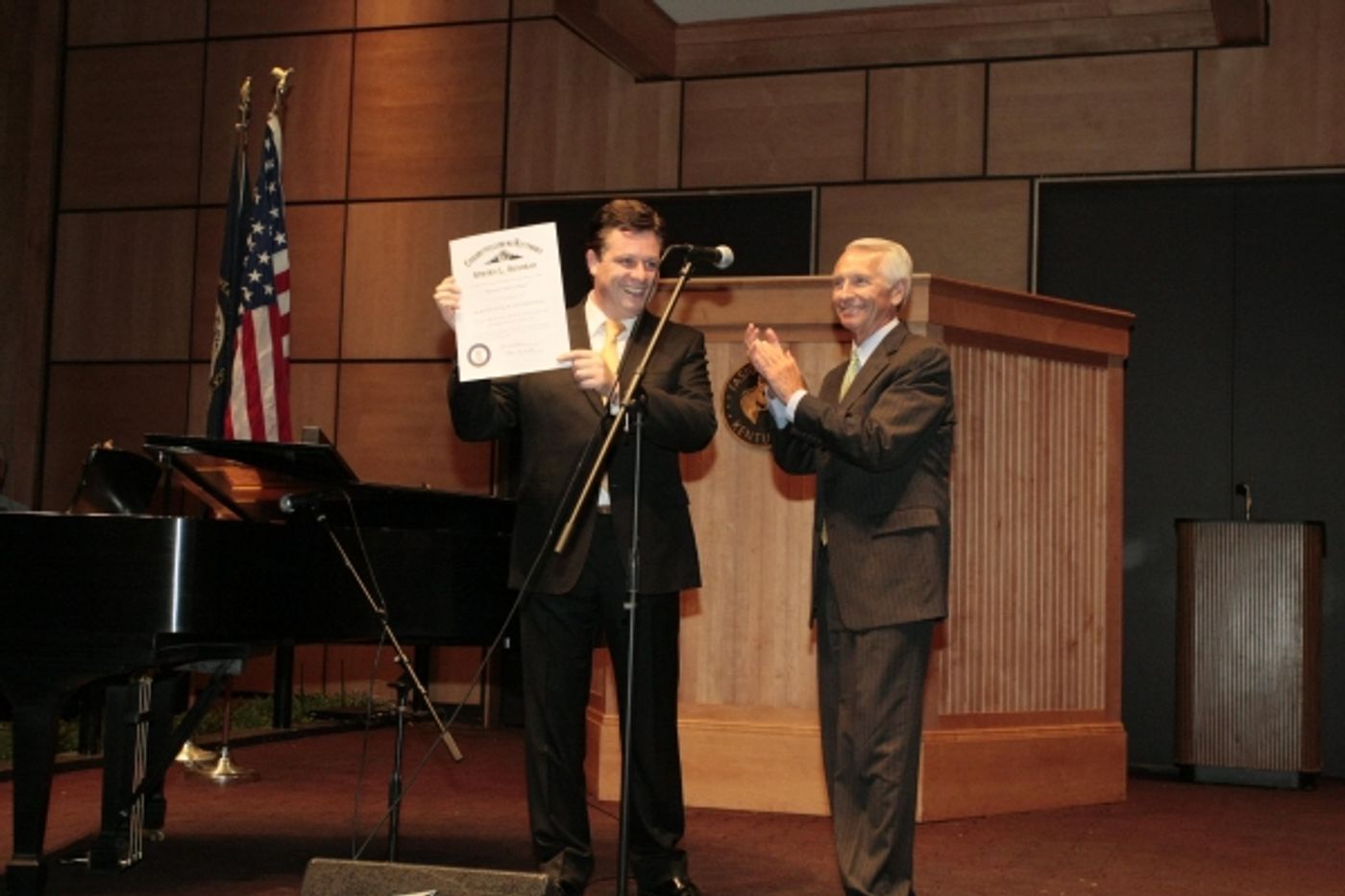 Photo Flash: Anthony Kearns Performs at NIGHT AT THE PAVILION  Image