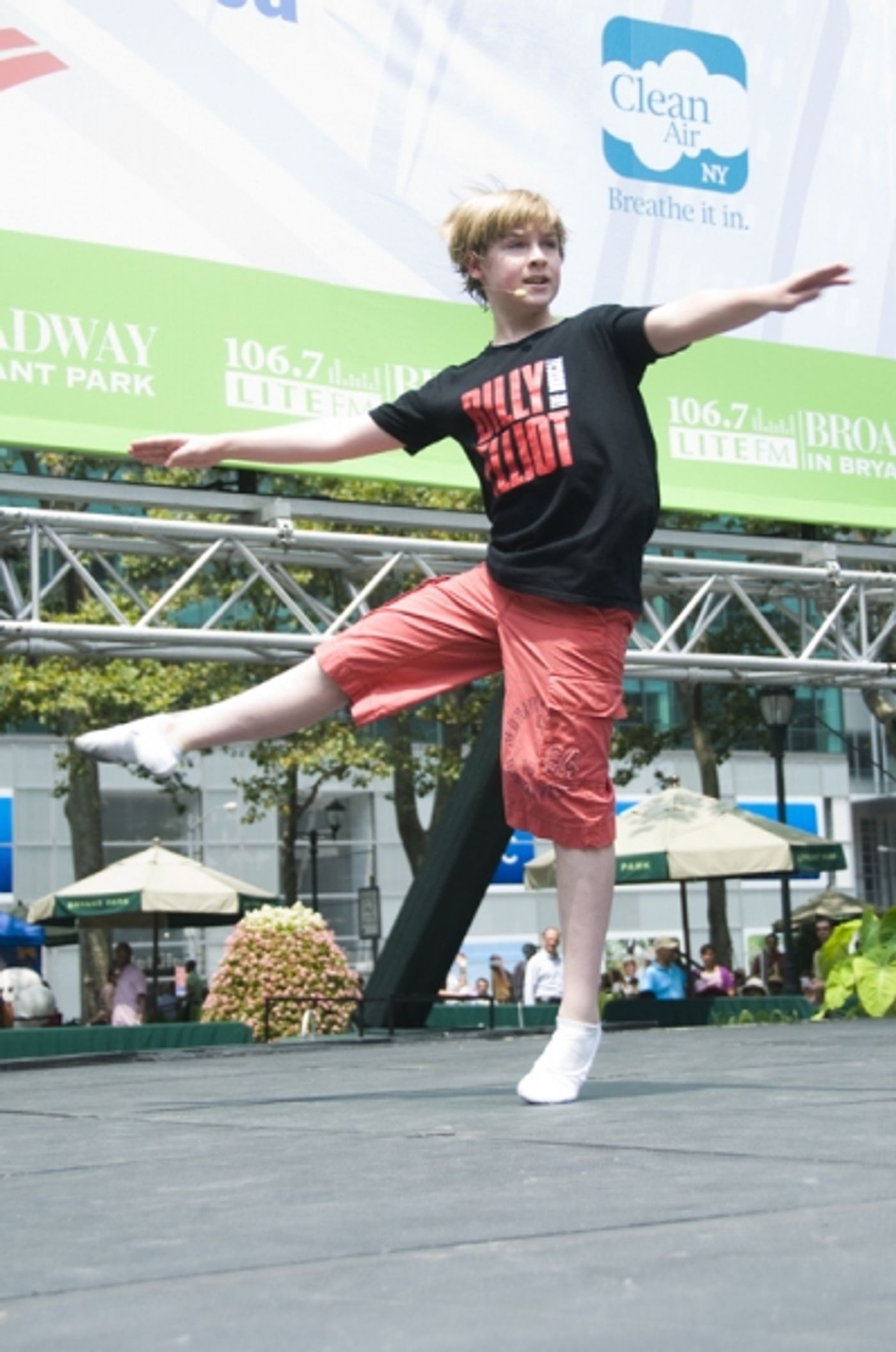 Photo Coverage: ADDAMS FAMILY, MEMPHIS, et al. Perform at Broadway in Bryant Park!  Image