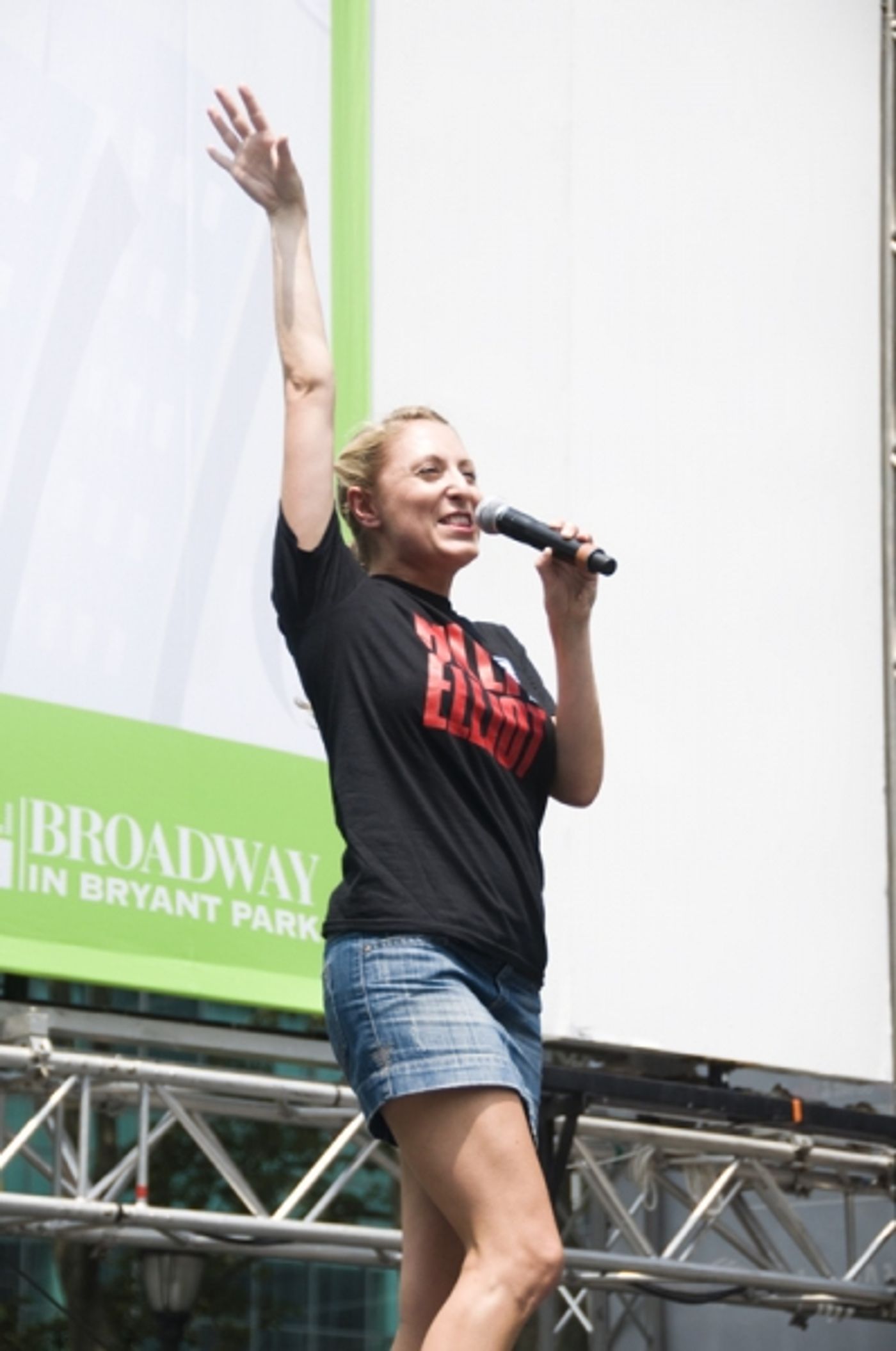 Photo Coverage: ADDAMS FAMILY, MEMPHIS, et al. Perform at Broadway in Bryant Park!  Image