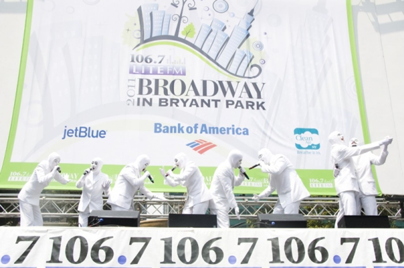 Photo Coverage: ADDAMS FAMILY, MEMPHIS, et al. Perform at Broadway in Bryant Park!  Image