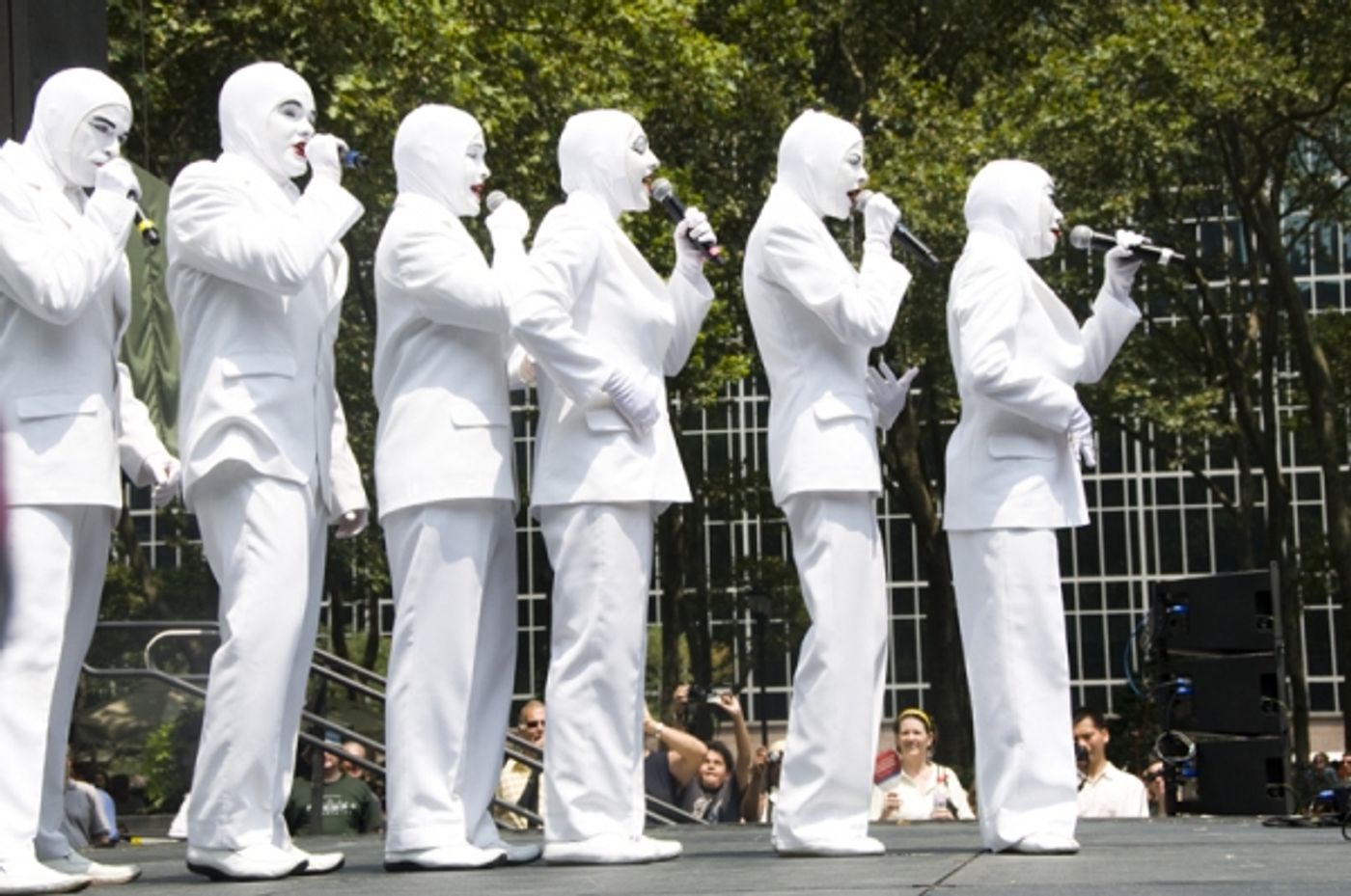 Photo Coverage: ADDAMS FAMILY, MEMPHIS, et al. Perform at Broadway in Bryant Park!  Image