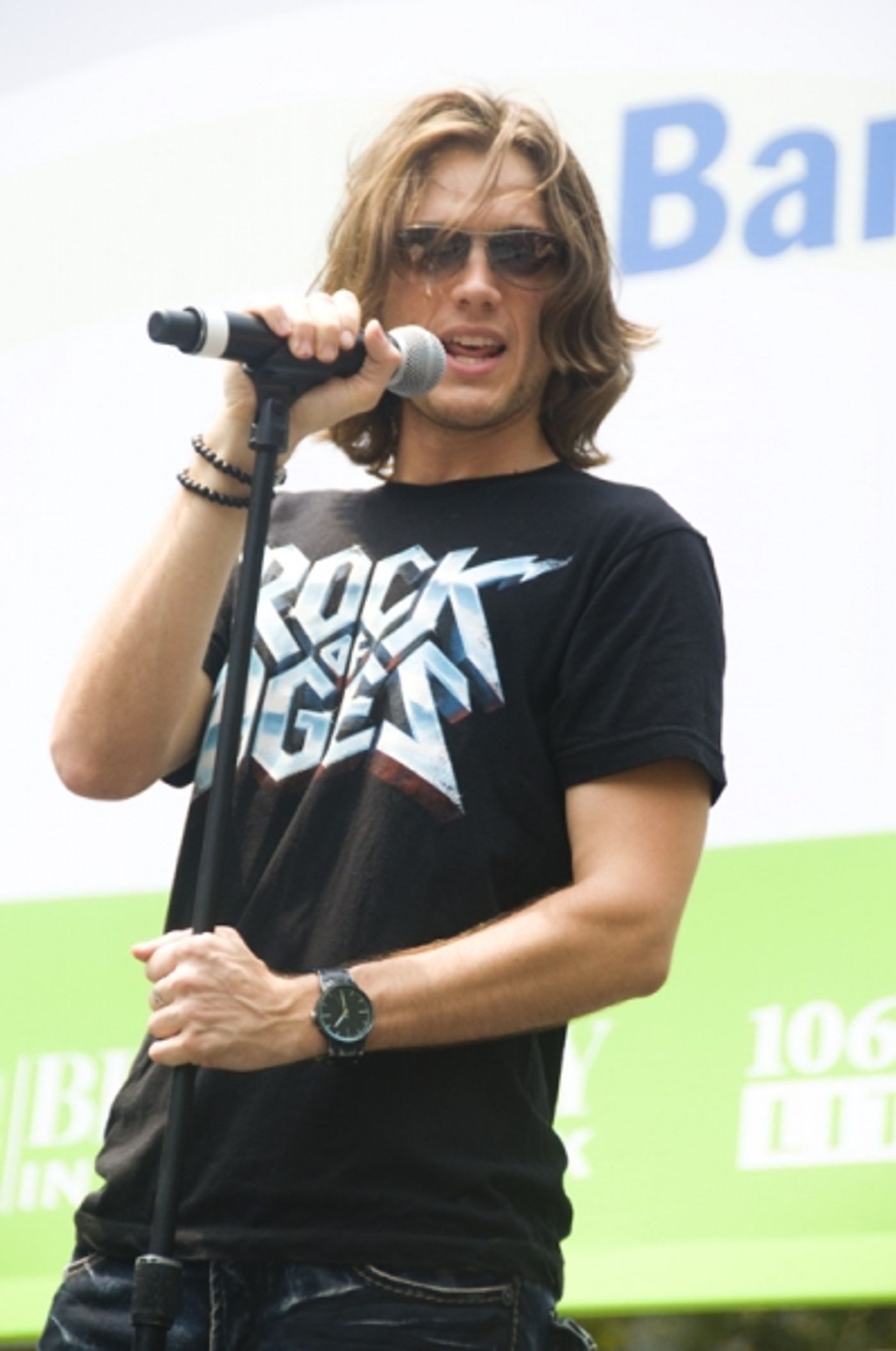 Photo Coverage: ADDAMS FAMILY, MEMPHIS, et al. Perform at Broadway in Bryant Park!  Image