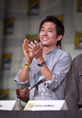 Photo Flash: WALKING DEAD At Comic Con Photo Flash: WALKING DEAD At Comic Con Image