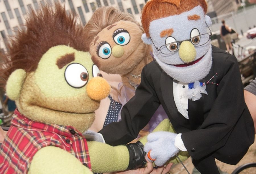 Photo Coverage: AVENUE Q's Gay Couple 'Rod' & 'Ricky' Wed in NYC Image