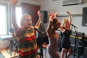 Nicolette Hart, Tracee Beazer, Emily Padgett
@ BroadwayWorld Nicolette Hart, Tracee Beazer, Emily Padgett
Photo