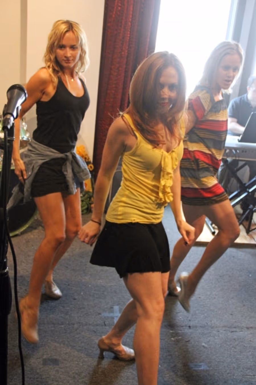 Photo Flash: Broadway Dolls Prepare for Birdland Concert Image