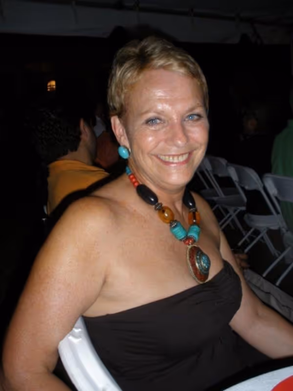 Christine De Lisle Photo