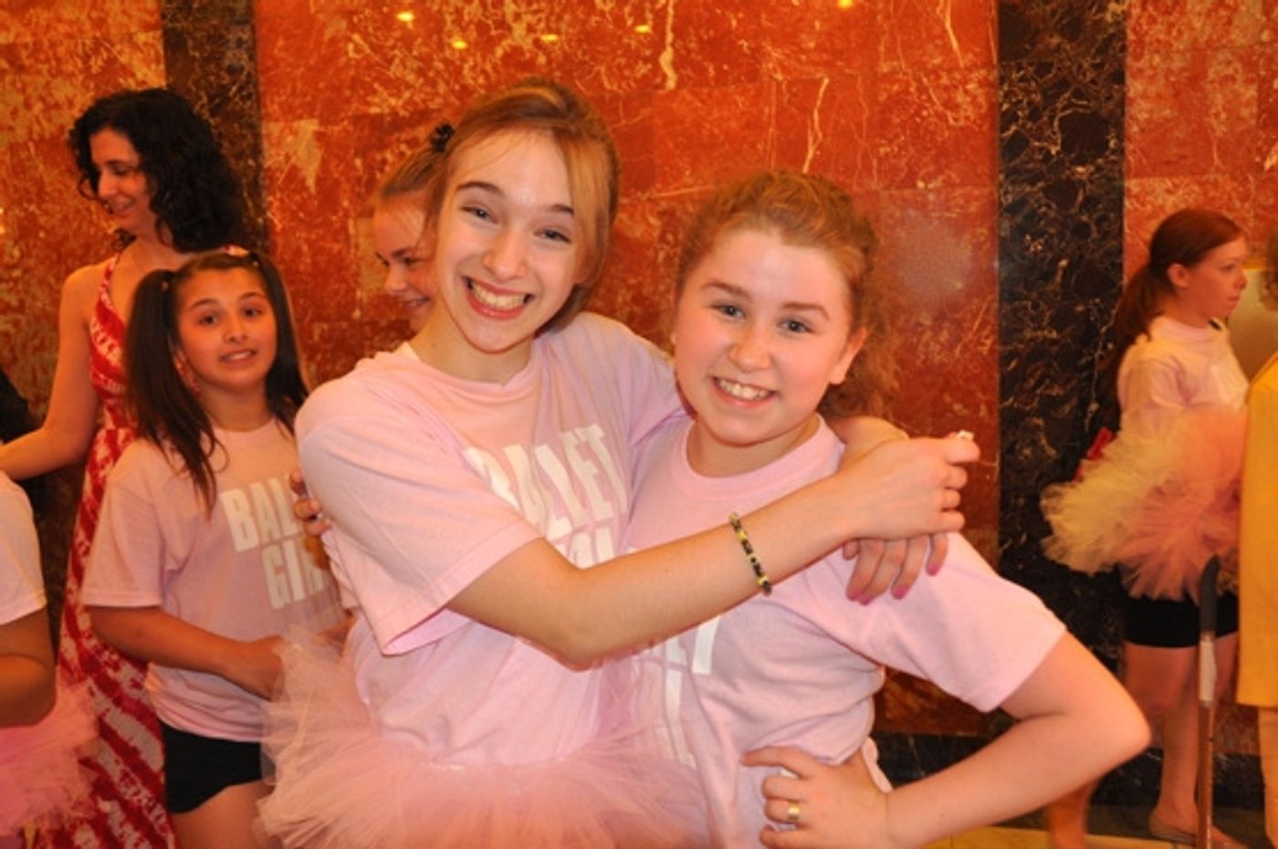 Photo Coverage: BILLY ELLIOT Celebrates National Dance Day with Sidewalk Warmup  Image