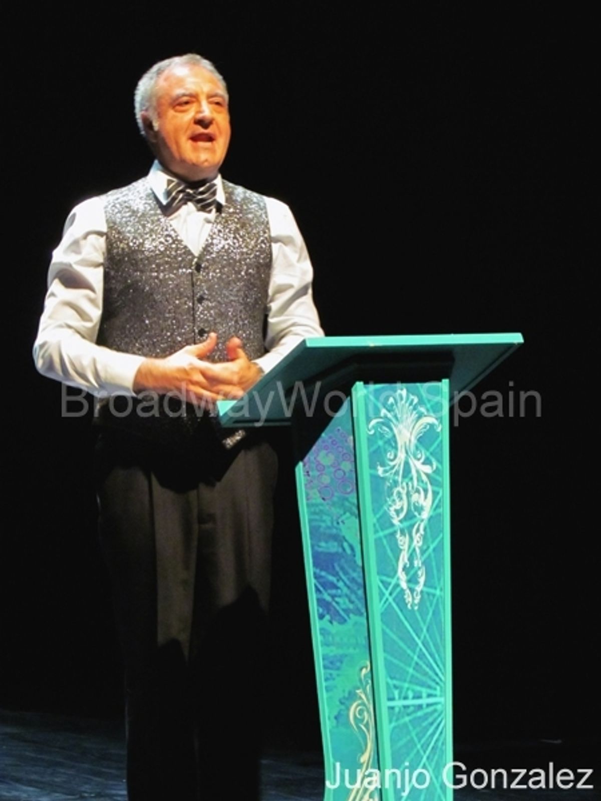                    Jordi Bosch             at 