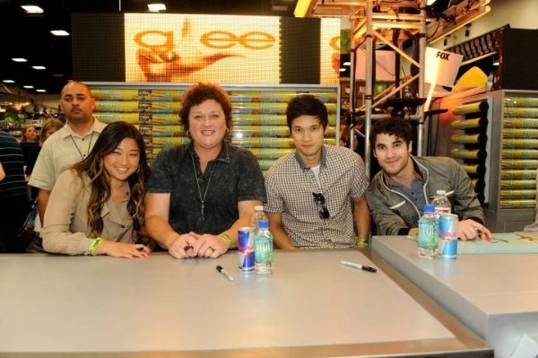 Jenna Ushkowitz, Dot Marie Jones, Harry Shum Jr. and Darren Criss. Photo Credit:  201 Photo