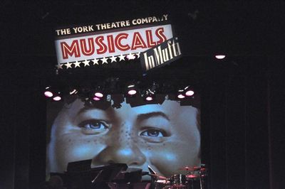 Alfred E. Newman welcomes you to The Mad Show Photo