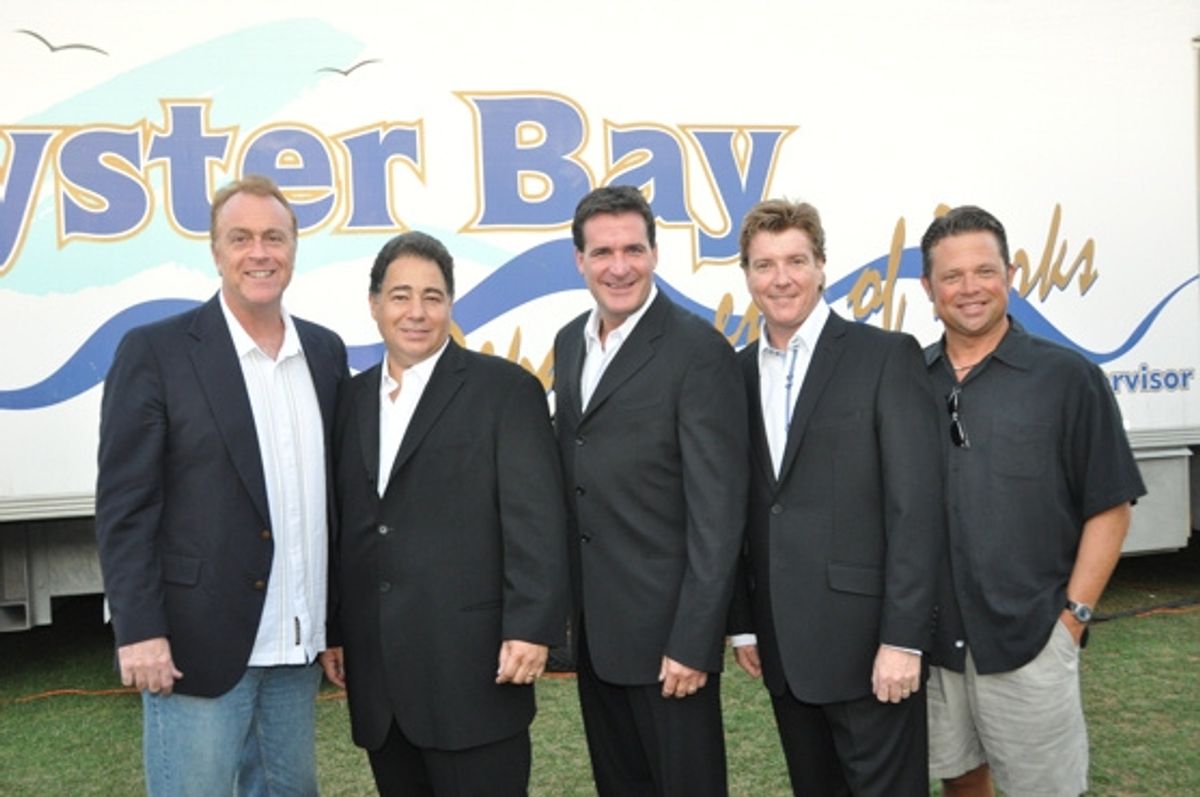 Sean Casey (CMI Entertainment), Daniel Rodriguez, Michael Amante, Andy Cooney and Vincent Mitchell (CMI Entertainment) at 