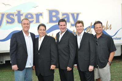 Sean Casey (CMI Entertainment), Daniel Rodriguez, Michael Amante, Andy Cooney and Vin Photo