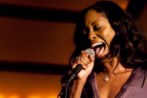 Felicia Boswell Photo