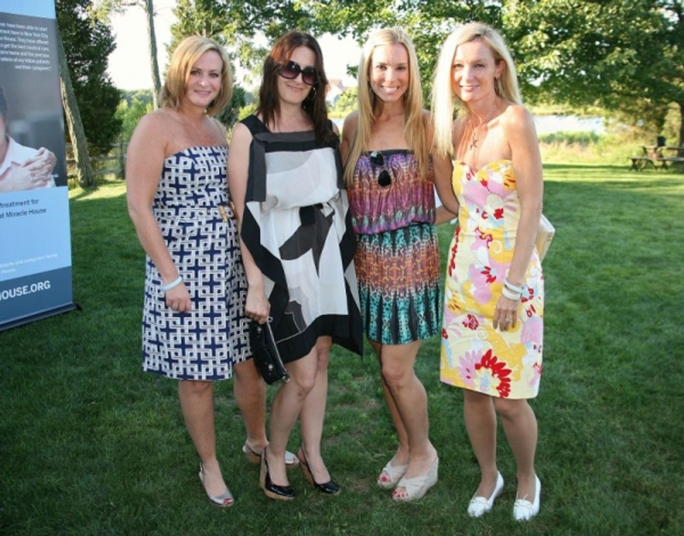 Photo Coverage: Joan Allen Hosts Successful Benefit for Miracle House  Image