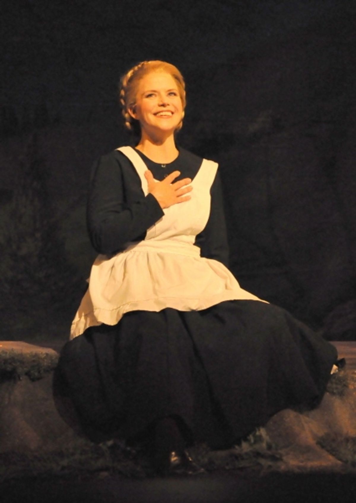 Sarah Pfisterer as Maria Rainer at 