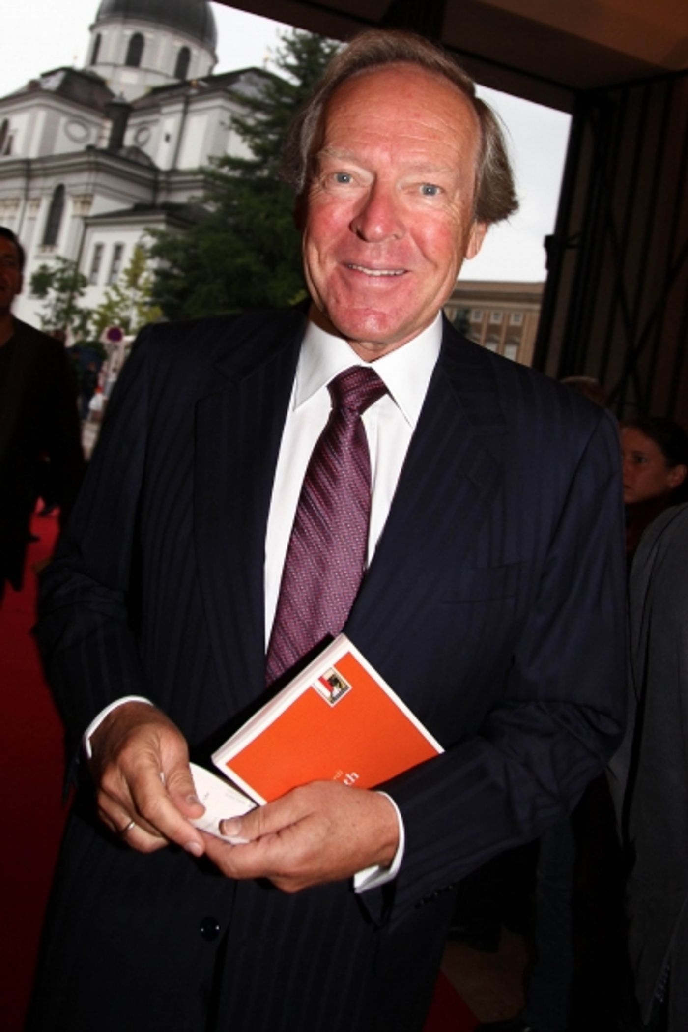 Photo Flash: MACBETH Arrivals at Salzburg Festival 2011 Photo Flash: MACBETH Arrivals at Salzburg Festival 2011 Image