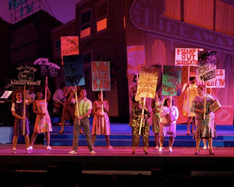 Photo Flash: HAIRSPRAY Opens at the Hollywood Bowl Part One — photo 5 of 60