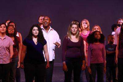 Quentin Earl Darrington with students Photo