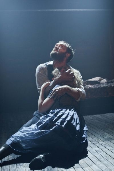 Jude Law & Ruth Wilson Photo