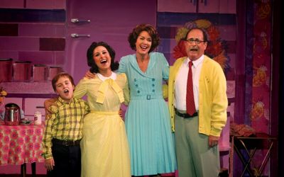 Michael Harp, Kelly O'Neill, Leslie Denniston, Lewis Stadlen
 Photo
