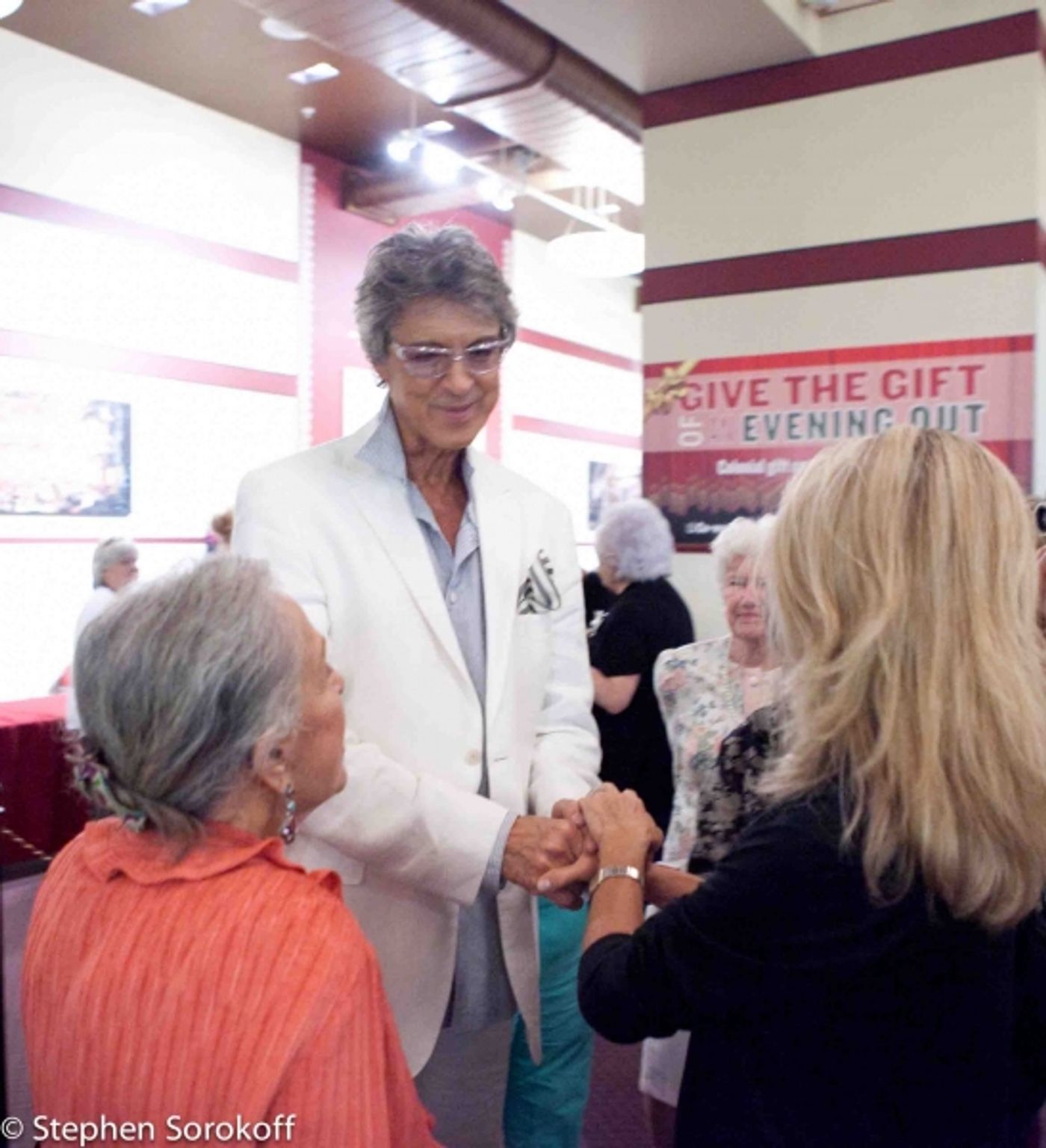 Photo Coverage: Tommy Tune 'Steps in Time' at The Colonial Theatre  Image