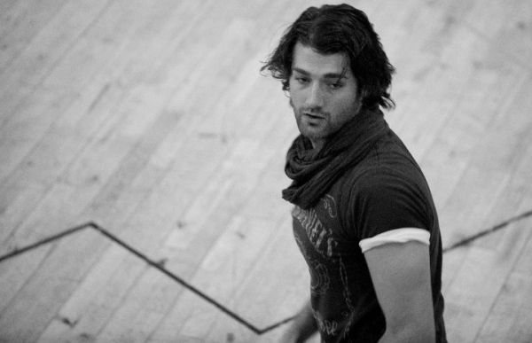 Oliver Tompsett Photo