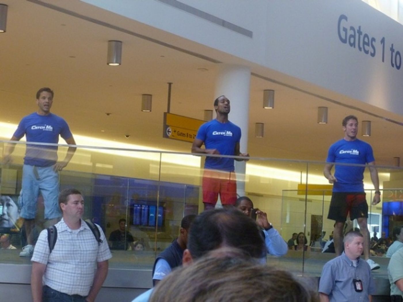 Photo Flash: CATCH ME IF YOU CAN Performs at JFK Airport!  Image
