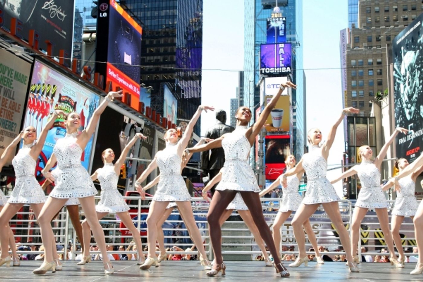 Photo Flash: Rockettes Celebrate Christmas in August!  Image