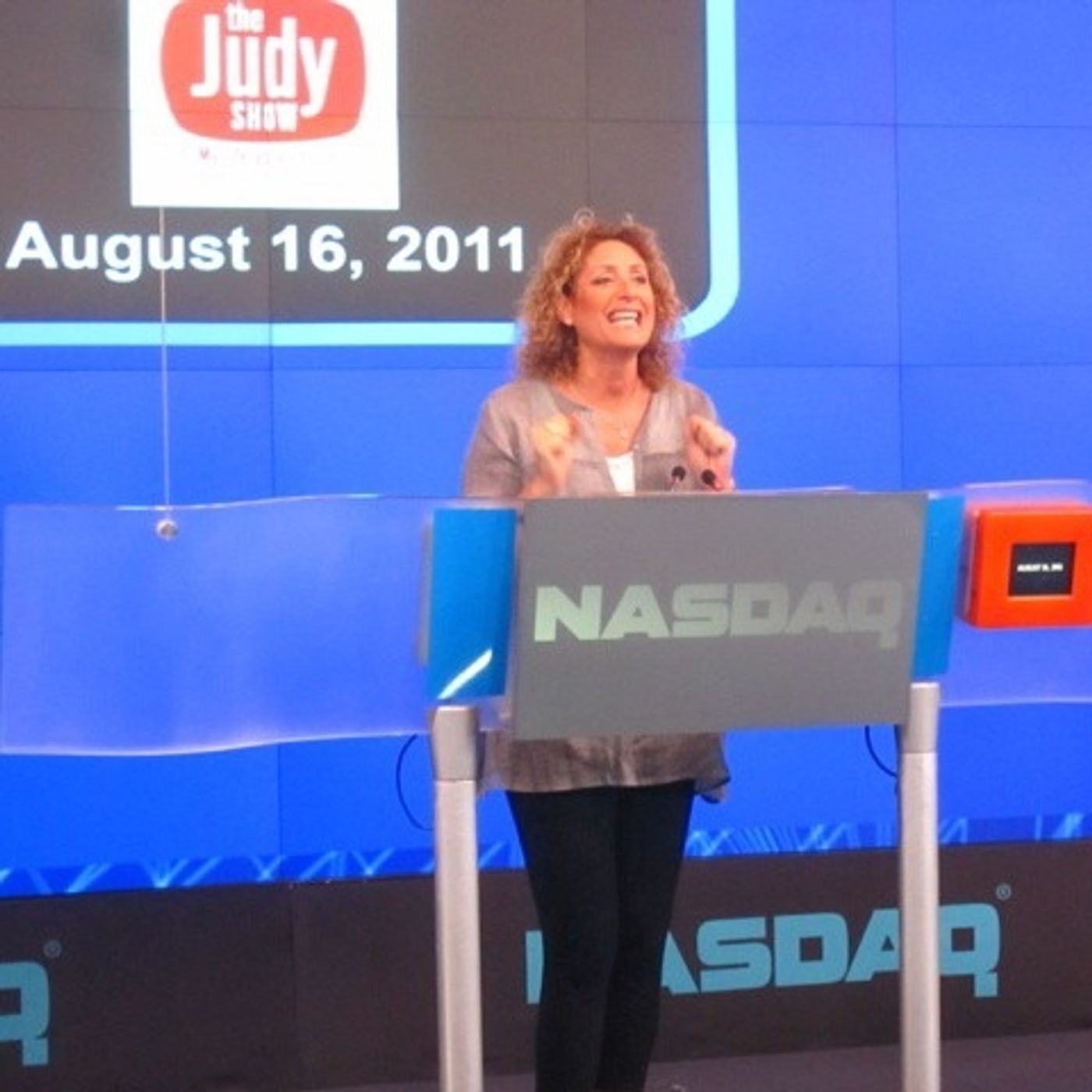 Photo Flash: Judy Gold Rings NASDAQ's Opening Bell!  Image
