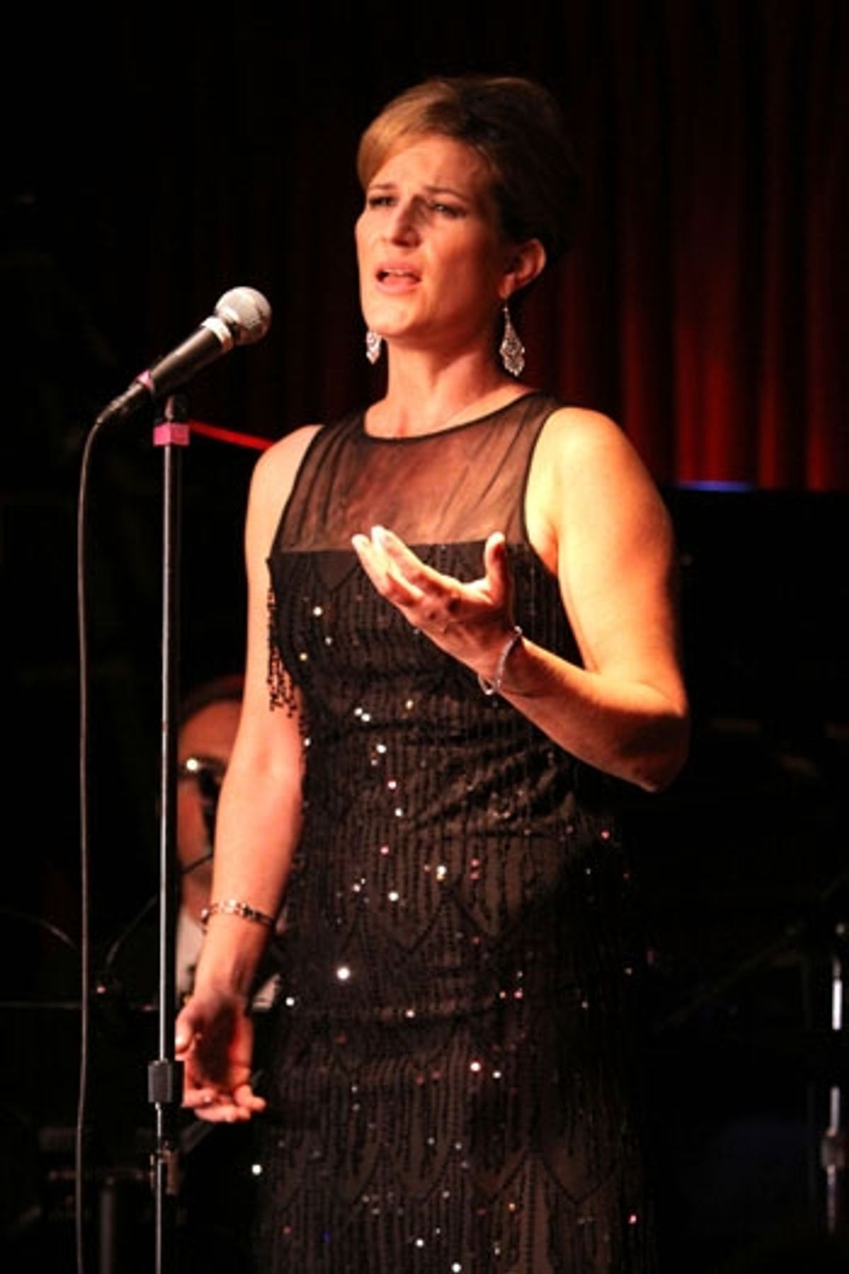 Ana Gasteyer makes West Coast Debut with 'Elegant Songs'  at 