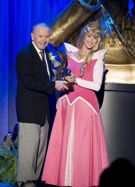 Photo Flash: Lea Salonga, Anika Noni Rose, Paige O'Hara et al. Honored at D23 Expo — photo 22 of 44