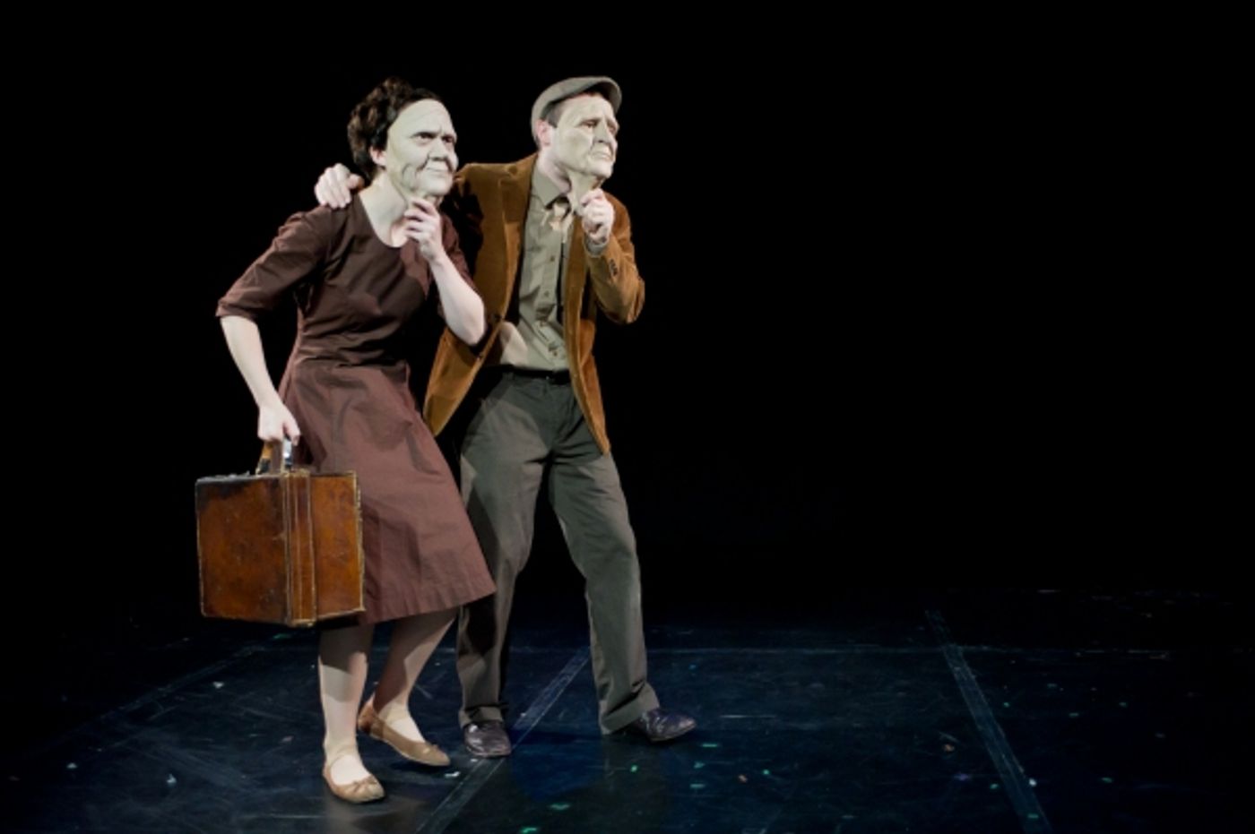 Photo Flash: TRANSLUNAR PARADISE Plays the Edinburgh Fringe Festival Photo Flash: TRANSLUNAR PARADISE Plays the Edinburgh Fringe Festival Image