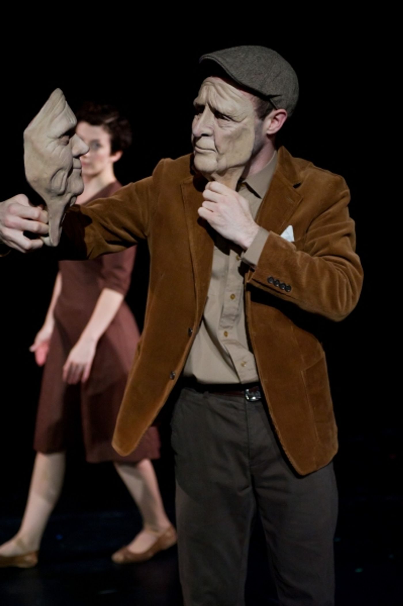 Photo Flash: TRANSLUNAR PARADISE Plays the Edinburgh Fringe Festival Photo Flash: TRANSLUNAR PARADISE Plays the Edinburgh Fringe Festival Image