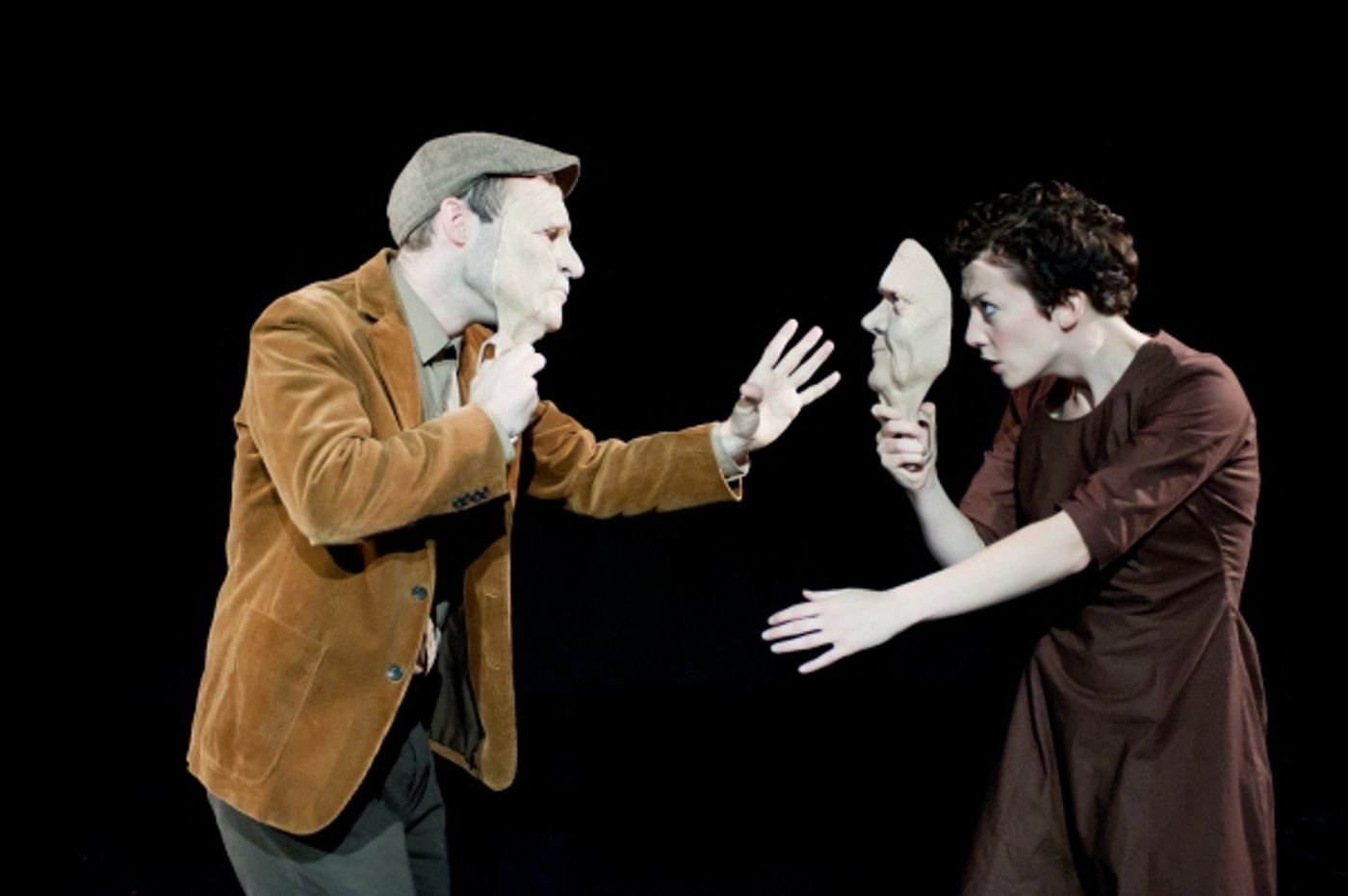 Photo Flash: TRANSLUNAR PARADISE Plays the Edinburgh Fringe Festival Photo Flash: TRANSLUNAR PARADISE Plays the Edinburgh Fringe Festival Image