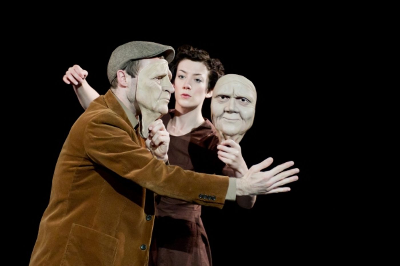 Photo Flash: TRANSLUNAR PARADISE Plays the Edinburgh Fringe Festival Photo Flash: TRANSLUNAR PARADISE Plays the Edinburgh Fringe Festival Image