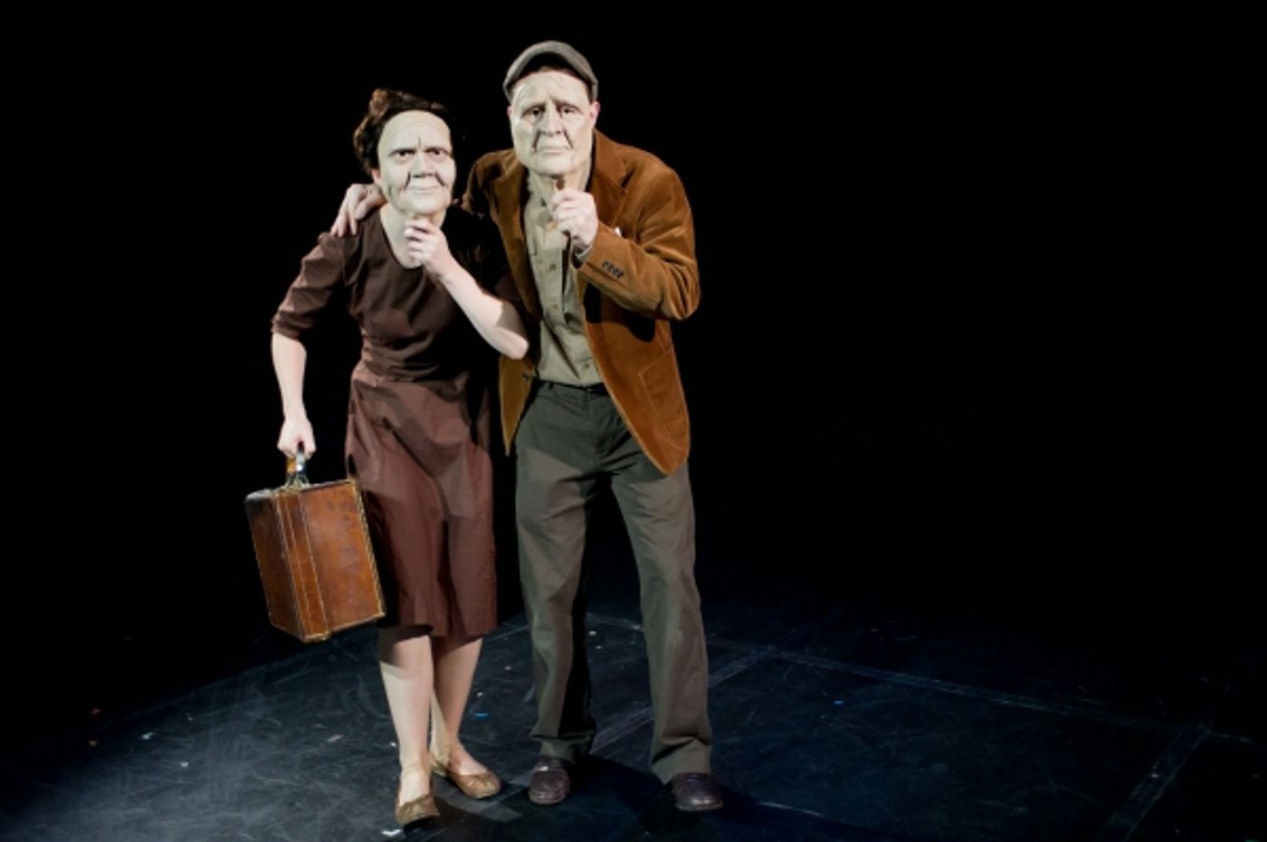 Photo Flash: TRANSLUNAR PARADISE Plays the Edinburgh Fringe Festival Photo Flash: TRANSLUNAR PARADISE Plays the Edinburgh Fringe Festival Image