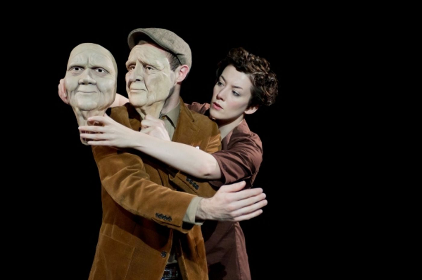 Photo Flash: TRANSLUNAR PARADISE Plays the Edinburgh Fringe Festival Photo Flash: TRANSLUNAR PARADISE Plays the Edinburgh Fringe Festival Image