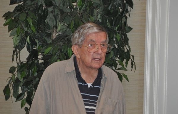 Jonathan Frid (Barnabas Collins) Photo