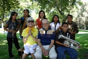 Carol Channing and Harry Kullijian with Elementary students Photo