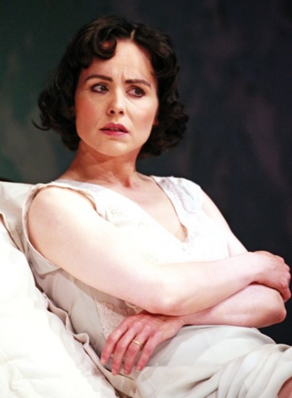 TARA FITZGERALD Photo