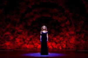 Bernadette Peters Photo