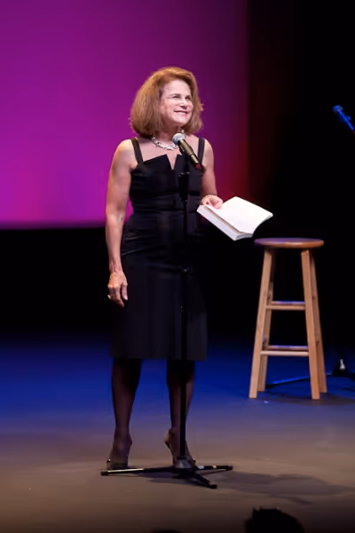 Tovah Feldshuh Photo